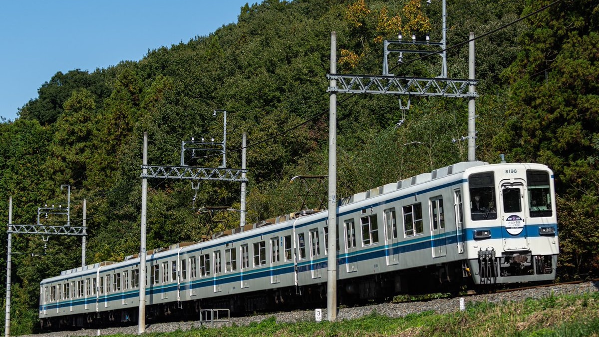 6ef18c541dde3750856ca6d229bd68