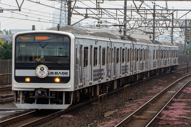 【JR東】サッポロ★黒ラベル TRAIN BAR 運転を稲毛駅で撮影した写真