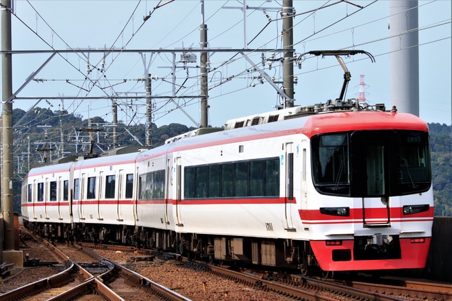 【名鉄】1700系1701F舞木入場回送を本宿駅で撮影した写真