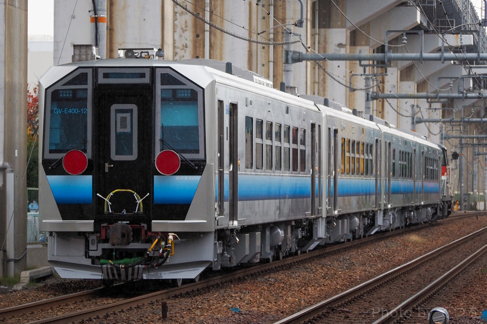 【JR東】GV-E400(GV-E401-18+GV-E402-18 +GV-E400-11/12)甲種輸送の拡大写真