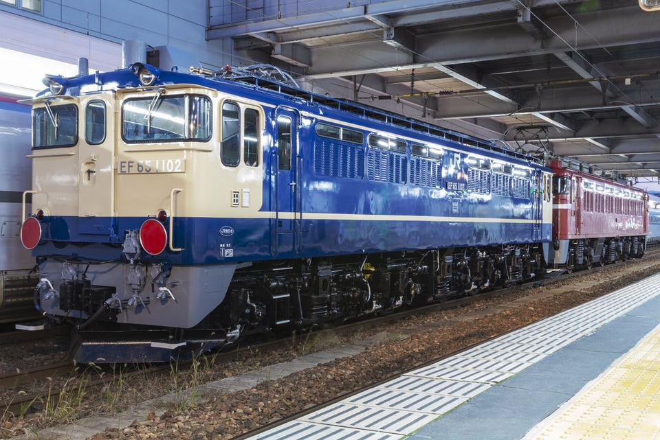【JR東】EF65-1102秋田総合車両センター出場配給の拡大写真