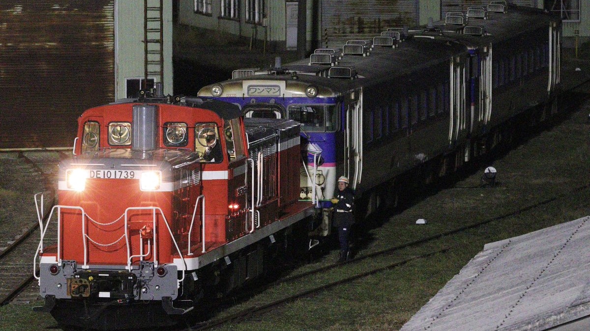 JR北】苫小牧運転所所属のキハ40-357とキハ40-359が函館へ廃車