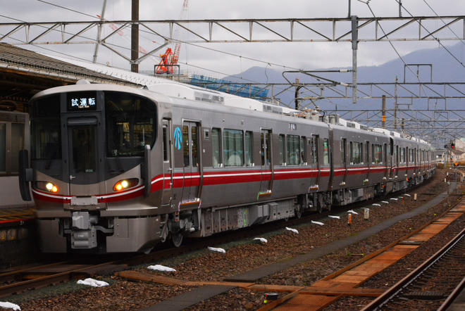 【IR】521系100番台IR06～08が近畿車輛を出場を敦賀駅で撮影した写真