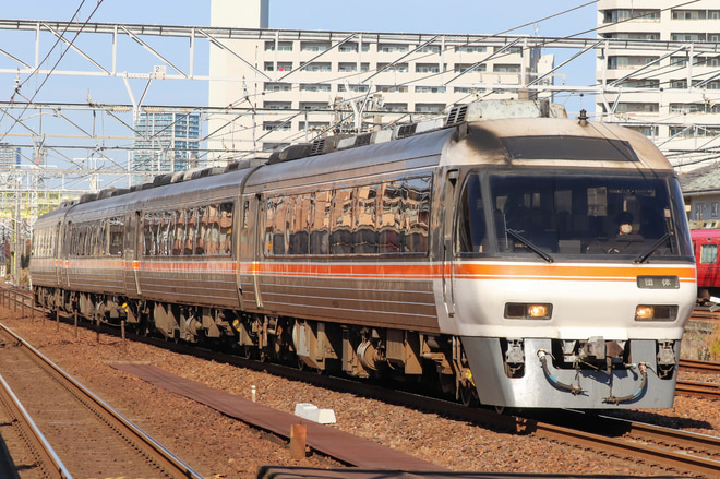 【JR海】 「ワイドビューひだ・南紀」の車両(キハ85系)で行く!普段は通らない貨物線の旅を熱田駅で撮影した写真