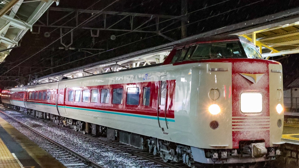 JR西】381系4両(クロ381-134ほか)が後藤総合車両所本所出場 |2nd