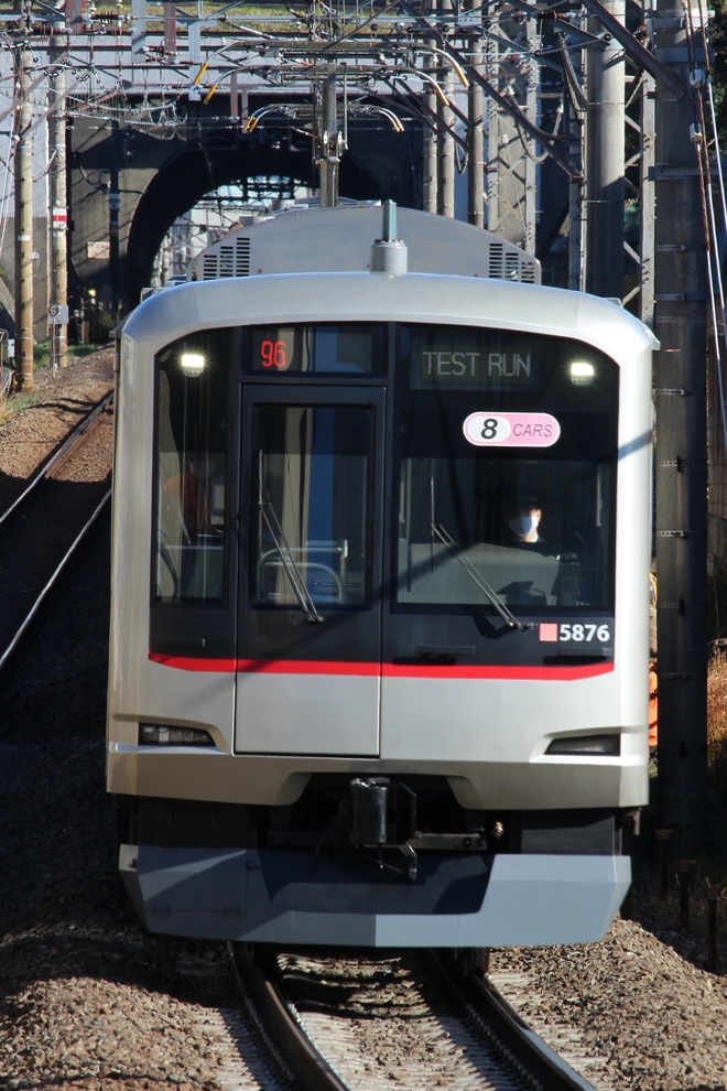 【東急】5050系5176F 長津田車両工場出場試運転をたまプラーザ駅で撮影した写真