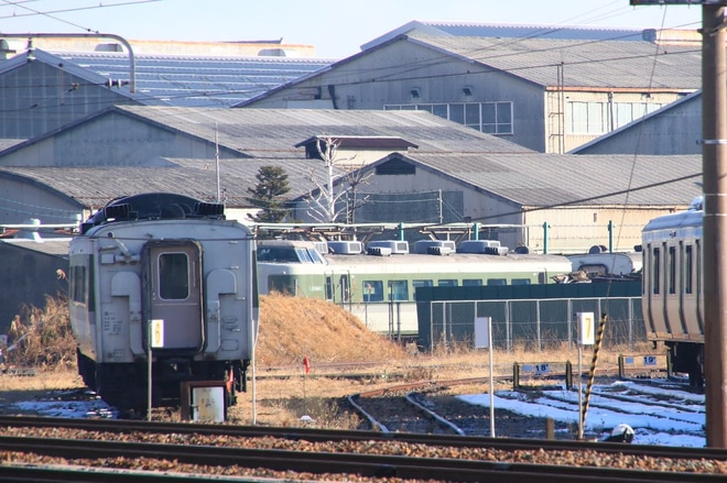【JR東】189系N102編成（3両）が解体線へを長野総合車両センター付近で撮影した写真