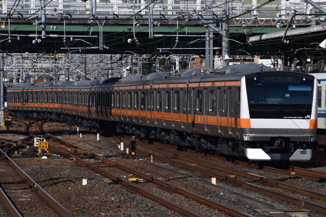 【JR東】E233系トタT2編成大宮総合車両センター出場回送を大宮駅で撮影した写真