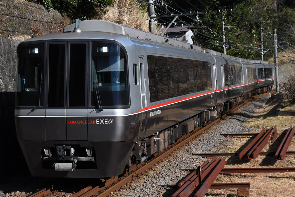 【小田急】30000形30054F(EXEα4両) 箱根登山線乗入運用に充当の拡大写真