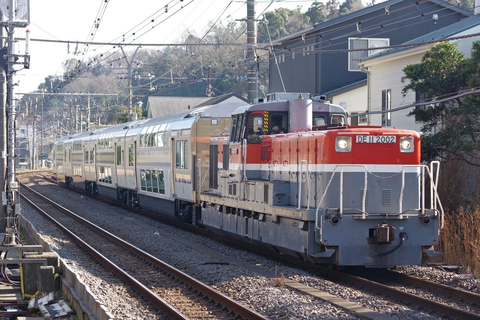 【JR東】E235系F-08編成＋F-09編成グリーン車J-TREC横浜製作所出場甲種輸送の拡大写真