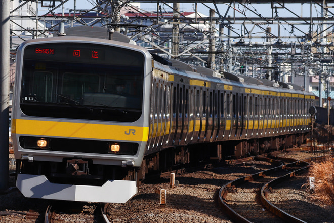 【JR東】E231系B11編成大宮総合車両センター入場回送を立川駅で撮影した写真