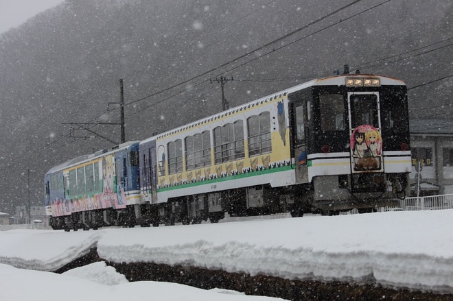【会津】東武鉄道直通のお座トロ展望列車「湯めぐり号」が運行を終了を不明で撮影した写真