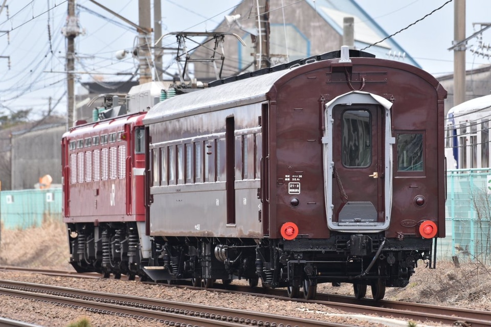 【JR東】オハニ36-11が奥羽本線で出場試運転の拡大写真