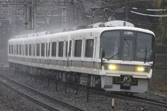 【JR西】221系B7編成吹田総合車両所出場本線試運転を山崎駅で撮影した写真