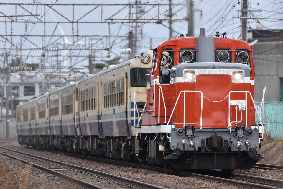 【JR東】五能線・男鹿線用キハ40形、キハ48形8両配給輸送の拡大写真