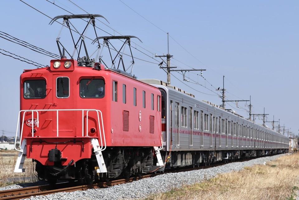 【東武】9000系9050型9151Fがデキ506牽引で回送の拡大写真