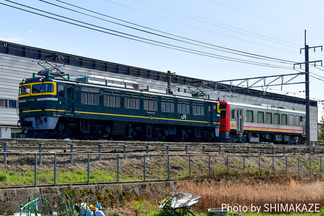 【JR西】キハ120-348後藤総合車両所出場を山崎～長岡京間で撮影した写真