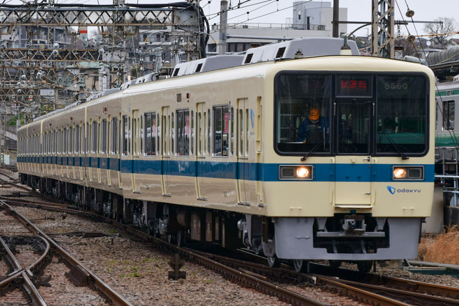【小田急】8000形8260F(8260×6)大野出場試運転を海老名駅で撮影した写真