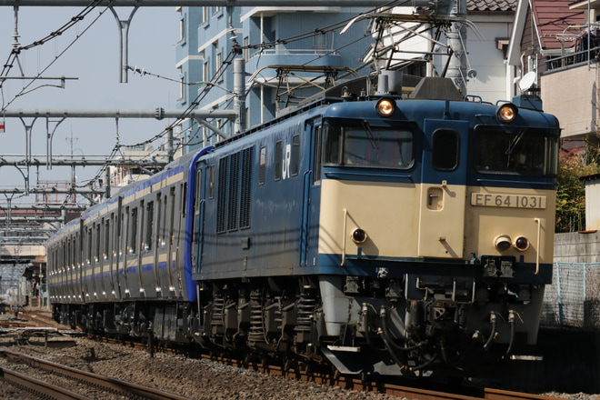 【JR東】E235系クラJ-09編成 配給輸送を鴻巣～北本間で撮影した写真