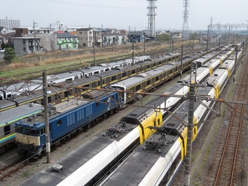 【JR東】209系マリC618編成がEF64-1031と連結試験