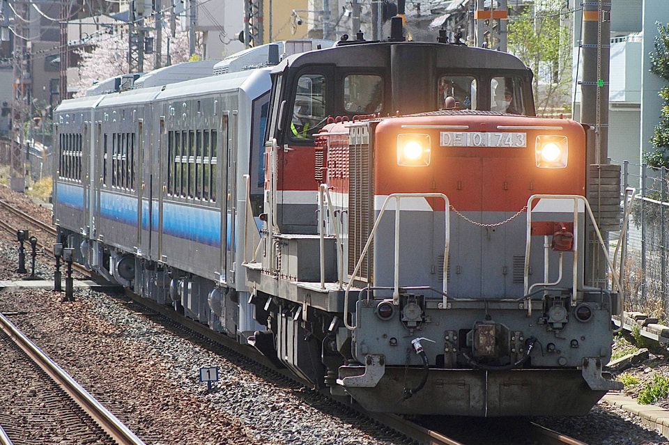 【JR東】GV-E-400形3両(GV-E401-22、GV-E402-22、GV-E400-19)甲種輸送の拡大写真