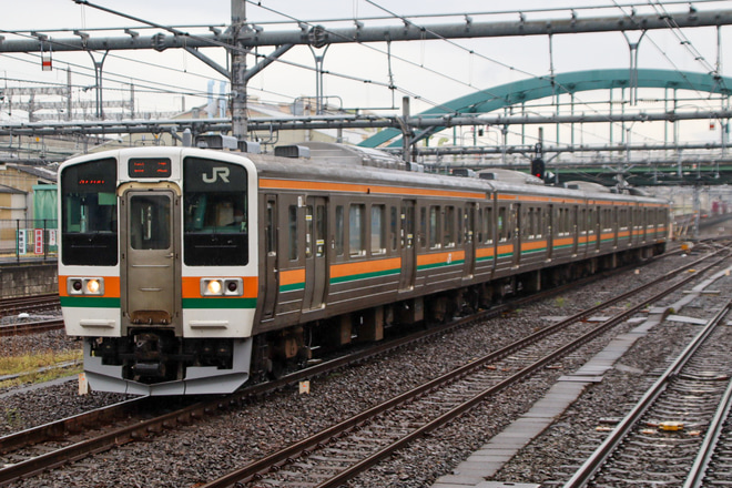 【JR東】211系A37編成大宮総合車両センター入場回送を大宮駅で撮影した写真