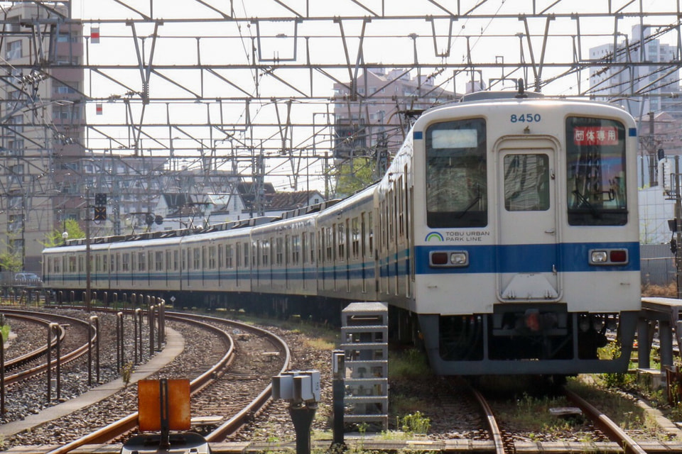 【東武】8000系8150Fを使用した団体臨時列車が運行されるの拡大写真