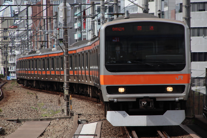 【JR東】E231系ケヨMU31編成 東京総合車両センター入場を恵比寿駅で撮影した写真