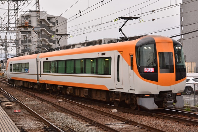 【近鉄】22600系AT54使用 性能確認試運転を五位堂駅で撮影した写真