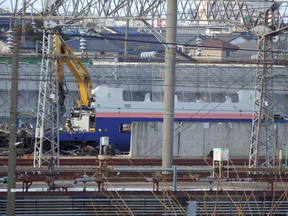 【JR東】E4系P19編成新潟新幹線車両センターで解体中の拡大写真