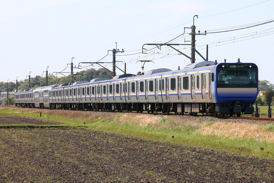 【JR東】E235系F-06編成が鹿島線で試運転の拡大写真