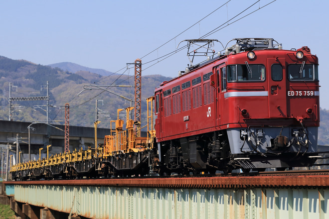 【JR東】ED75-759牽引岩切ロンチキ配給輸送を伊達～東福島間で撮影した写真