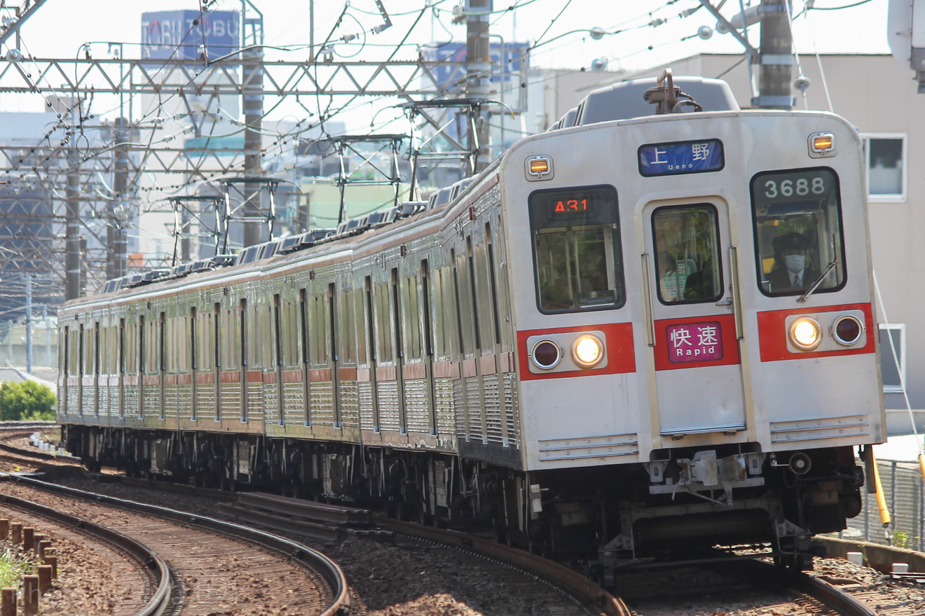 【京成】3600形リバイバルカラーが初の快速列車充当の拡大写真