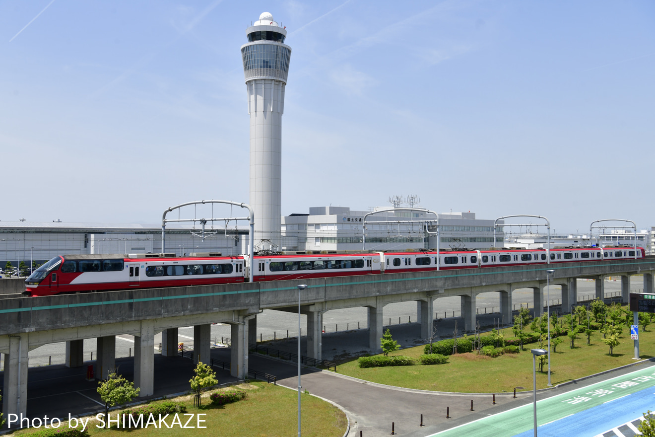 【名鉄】1200系パノラマsuperが中部国際空港への拡大写真