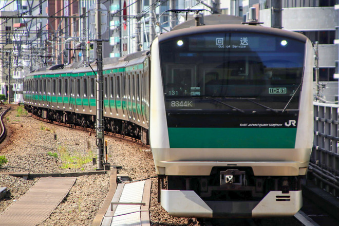 【JR東】E233系ハエ131編成東京総合車両センター入場回送を恵比寿駅で撮影した写真