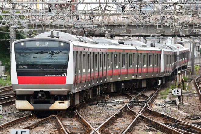 【JR東】E233系ケヨ551+F51編成 東京総合車両センター出場を千葉駅で撮影した写真