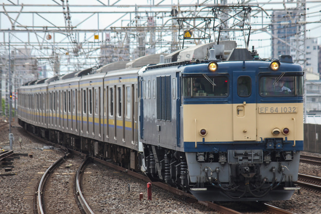 【JR東】209系マリC626編成含む10両 長野総合車両センター配給を市川駅で撮影した写真