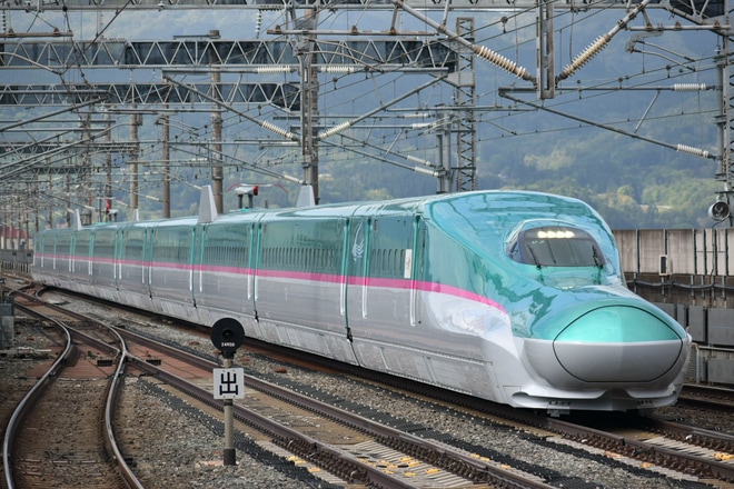 【JR東】E5系U2編成新幹線総合車両センター出場試運転を不明で撮影した写真