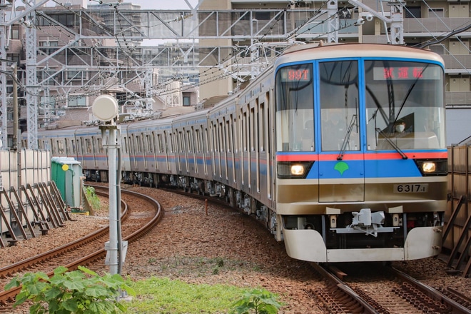 【都営】6300形6317F試運転を蓮根駅で撮影した写真