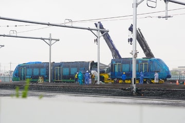 【宇都宮】宇都宮ライトレールのHU300形第1編成が搬入・陸送