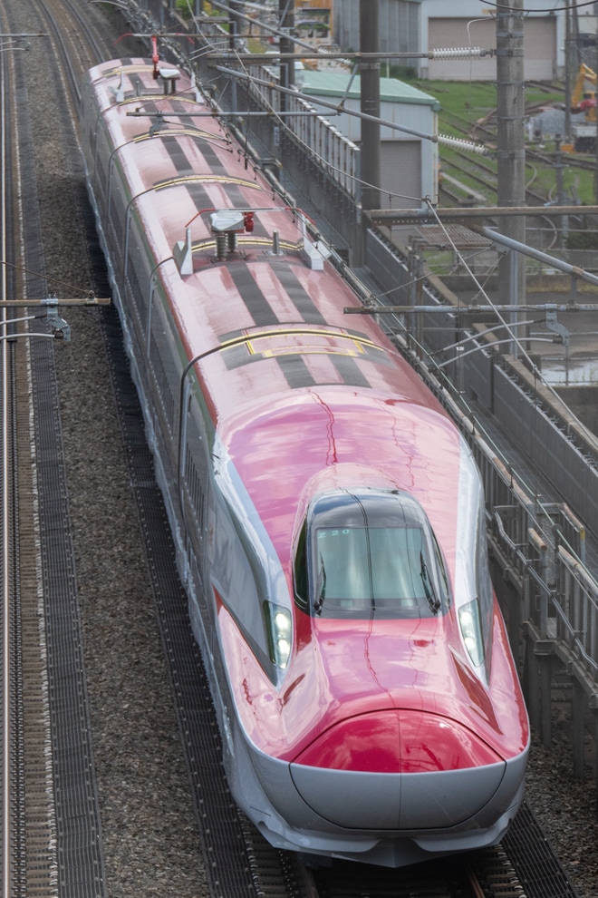 【JR東】E6系Z20編成新幹線総合車両センター出場試運転を不明で撮影した写真