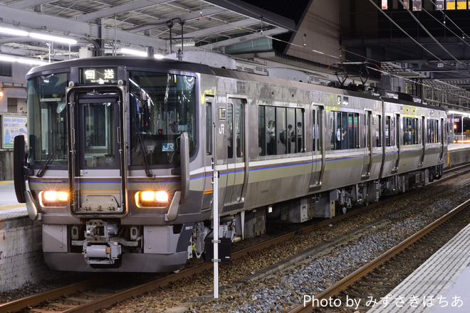 【JR西】223系F11編成吹田総合車両所本所出場を宝塚駅で撮影した写真