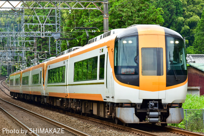  【近鉄】汎用特急車を使用した名阪乙特急を大三～伊勢石橋間で撮影した写真