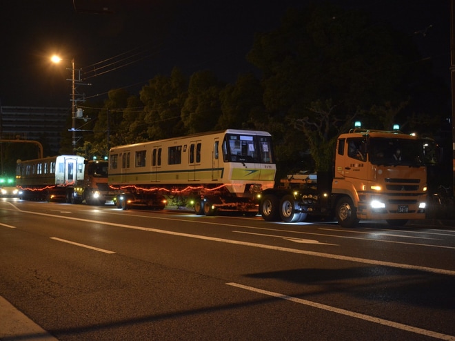 【大阪メトロ】70系7121Fリニューアルのため陸送を不明で撮影した写真