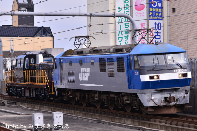 【JR九】DD200-701 甲種輸送を加古川駅で撮影した写真