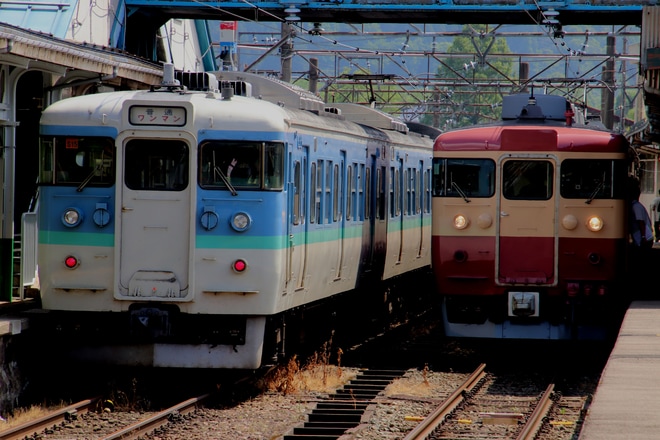 【トキ鉄】観光用車両413系公式試運転を妙高高原駅で撮影した写真