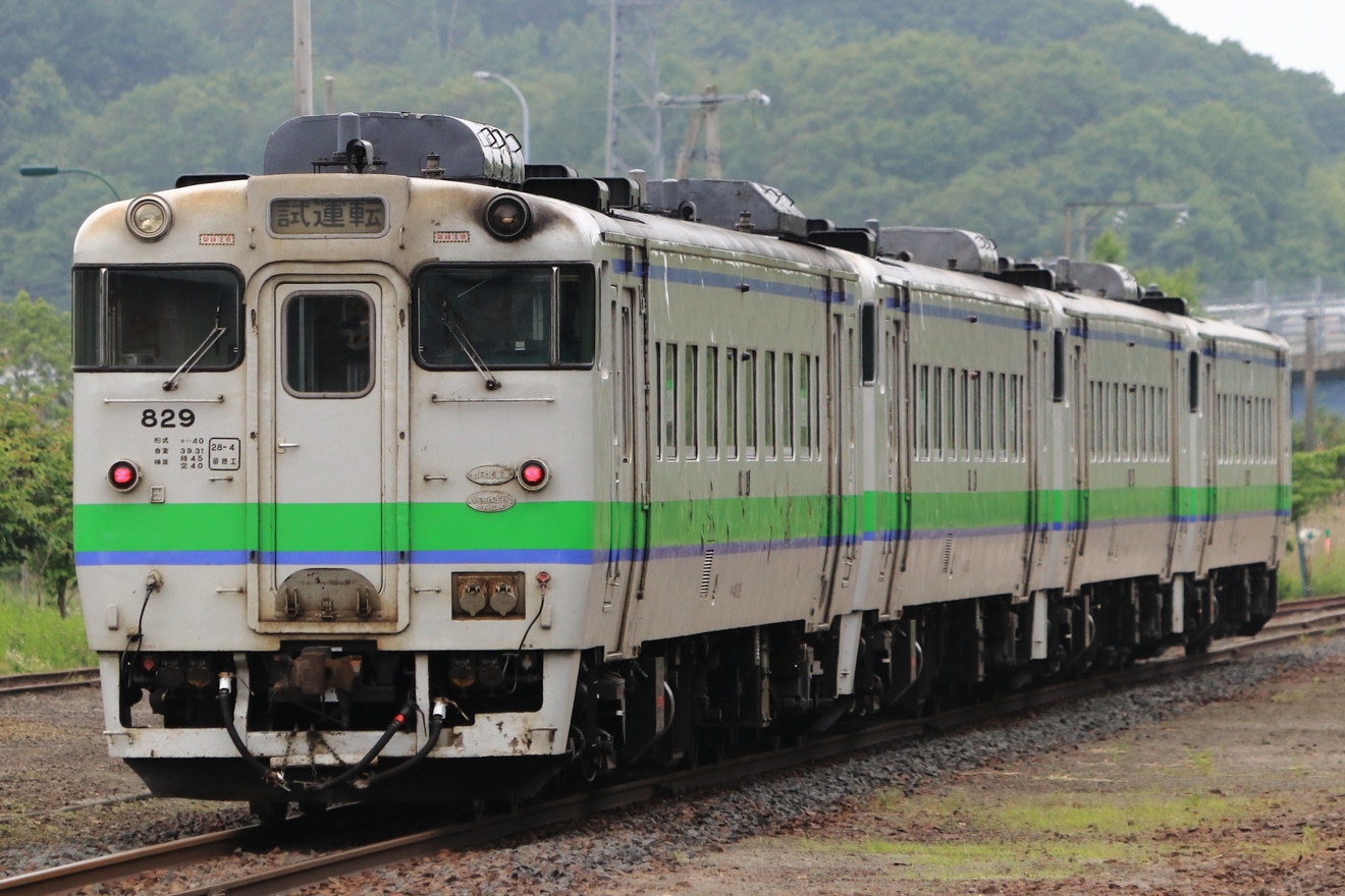 【JR北】旭川運転所キハ40形4両が函館へ回送の拡大写真