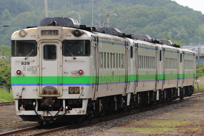 【JR北】旭川運転所キハ40形4両が函館へ回送を不明で撮影した写真