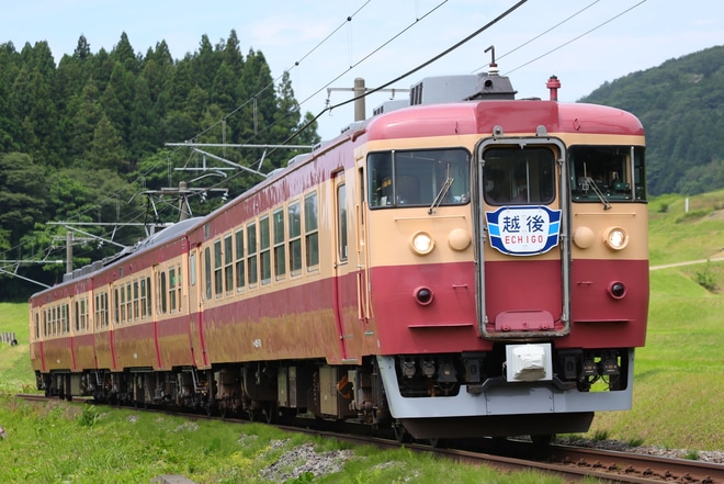 【トキ鉄】413系が「越後」ヘッドマーク付きで試運転を二本木〜関山間で撮影した写真