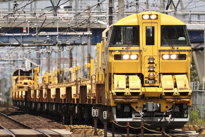 【JR海】キヤ97系R101編成が日中に西浜松へを刈谷駅で撮影した写真